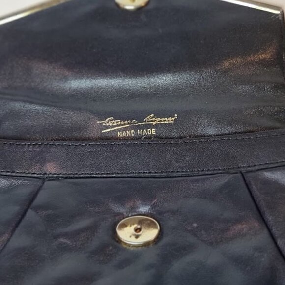 Vintage Entienne Aigner leather crossbody bag. - Picture 6 of 8